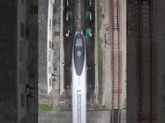 Che cos'e' la guida completamente automatica attraverso il sistema di lavaggio degli autobus e dei treni?