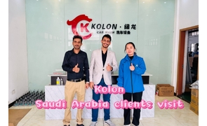 Kolon è felice di accogliere oggi i nostri clienti dall'Arabia Saudita nella nostra fabbrica!