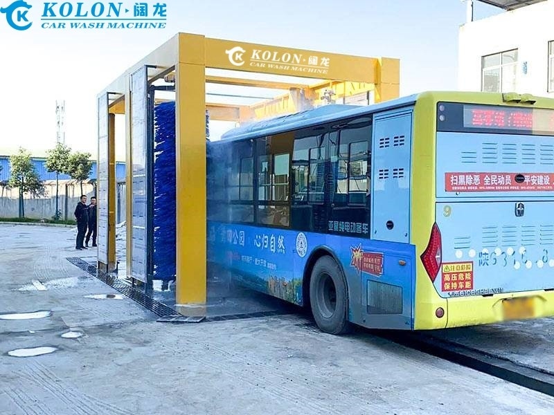 KOLON macchina di pulizia automatica per autobus veloce e pulita con velocità di pulizia di 2-3 minuti/auto