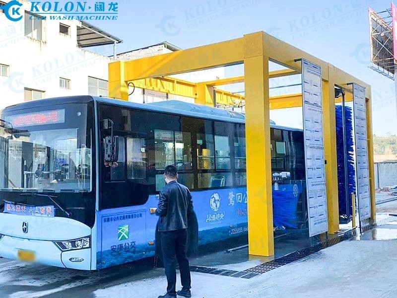 KOLON macchina di pulizia automatica per autobus veloce e pulita con velocità di pulizia di 2-3 minuti/auto